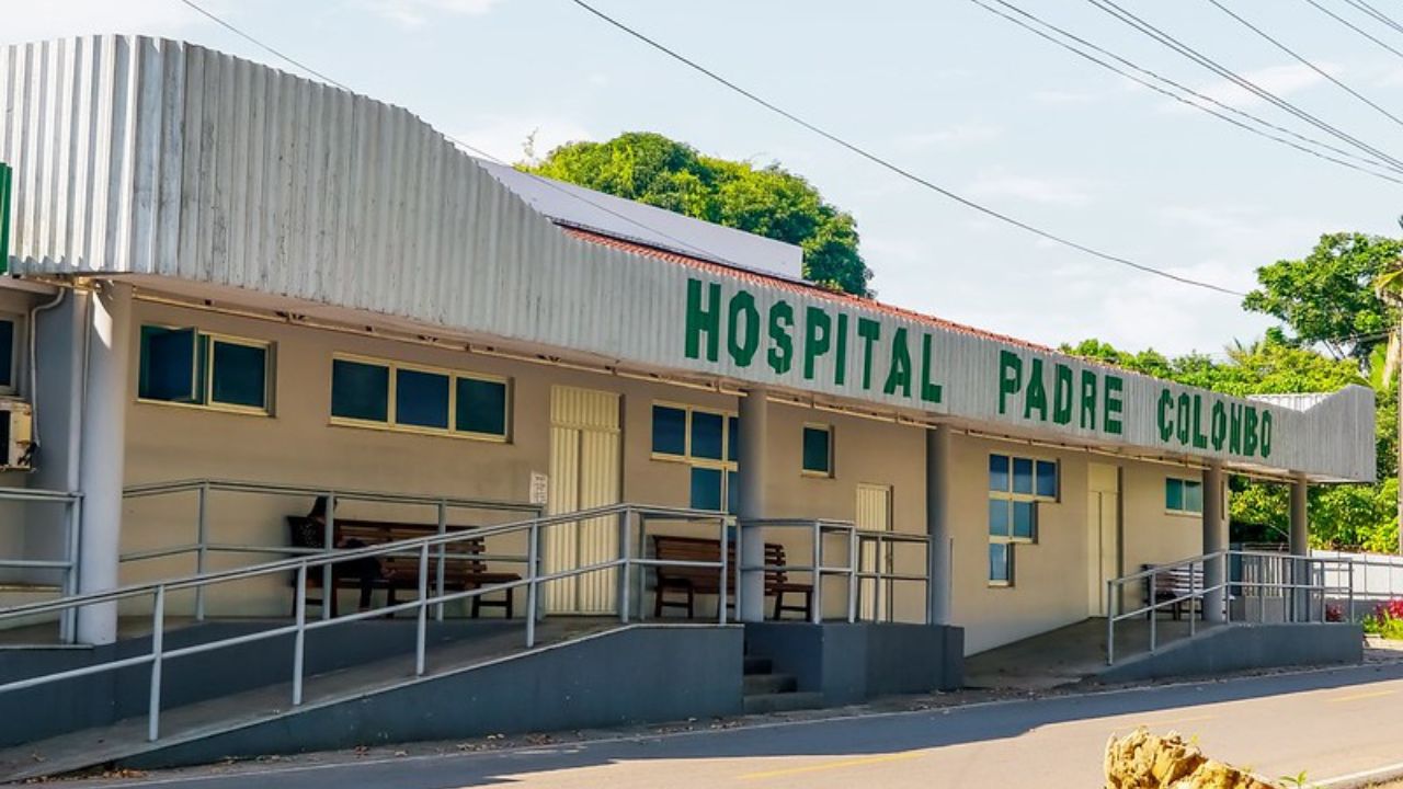 Homens armados com facas entram em hospital para buscar refúgio em Parintins