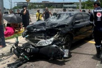 Acidente envolvendo carro e moto deixa cinco pessoas feridas em Manaus