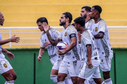 Amazonas FC vence Galvez por 5 a 0 em estreia na Copa Norte