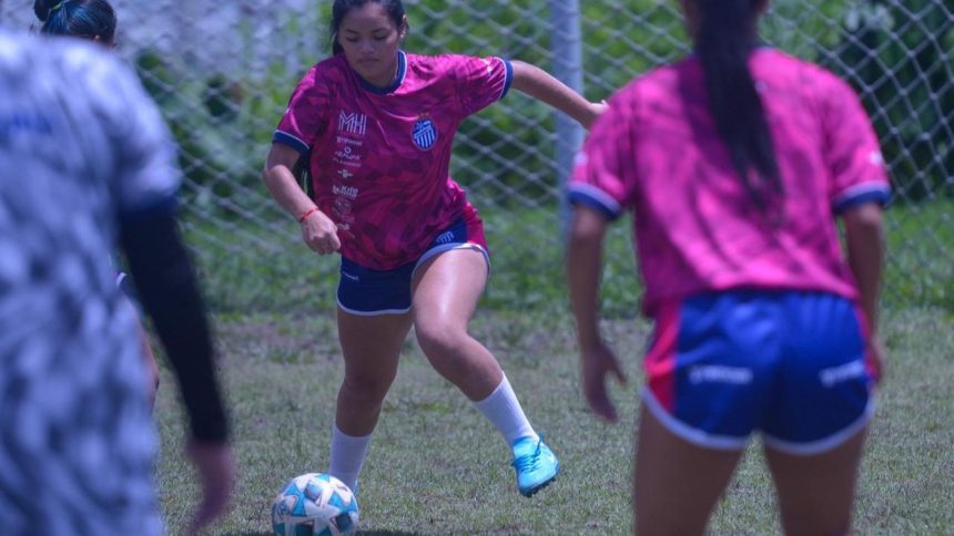 São Raimundo dá início aos treinos da equipe feminina para duas competições