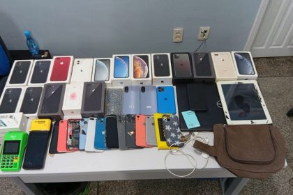 Grupo investigado por desviar celulares roubados é alvo de operação em Manaus