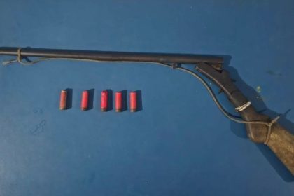 Homem é preso após agredir o pai e ameaçar familiares em área rural de Canutama