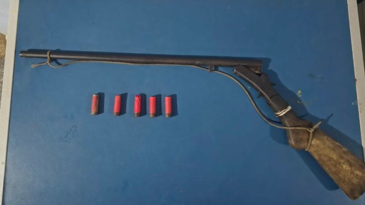 Homem é preso após agredir o pai e ameaçar familiares em área rural de Canutama