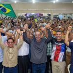 Republicanos declara apoio a Omar Aziz em ato filiação do deputado Comandante Dan