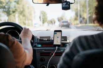 Governo propõe pagamento mínimo de R$ 10 por corrida em aplicativos