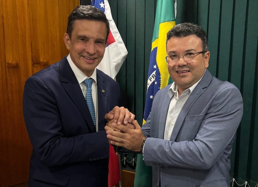 Sidney Leite anuncia usina de beneficiamento em Barreirinha