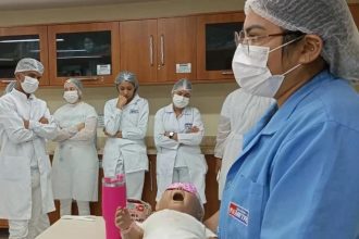 Escola técnica da Fametro selecionando para instrutor em 16 áreas