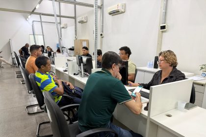 Auxiliar, motorista, técnico e outras 533 vagas de emprego no Sine