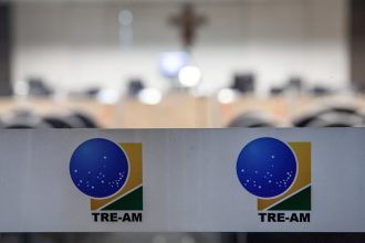 TRE-AM selecionando estudantes de Ciências Contábeis