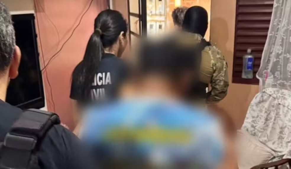 Suspeito de armazenar pornografia infantil é preso em Manaus