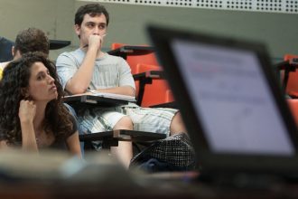 Entenda como funcionam chamadas da Lista de Espera no FIES