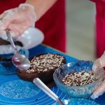 Cursos ensinam sobre produção de ovos de Páscoa em Manaus