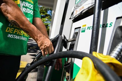 Preço do diesel tem reajuste de R$ 0,38 para distribuidoras