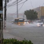 Manaus registrou 12 ocorrências entre alagamentos e erosões