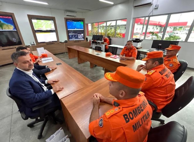 Reforçada a parceria com Bombeiros no Aeroporto de Manaus