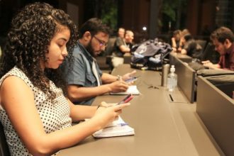 Curso gratuito ensina a usar Pacote Office na rotina administrativa