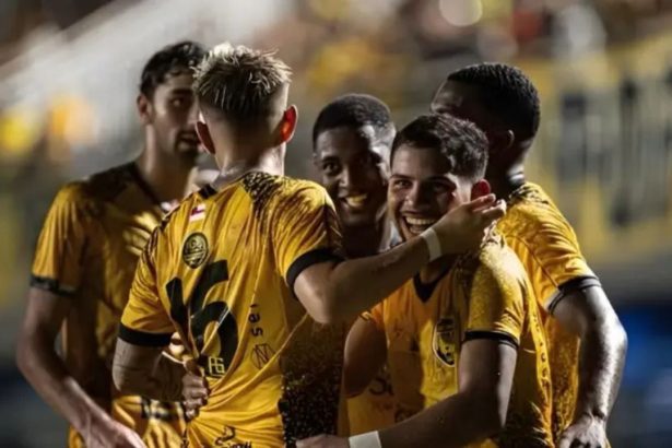 Amazonas FC derrota Porto Velho por 2 a 1 no Estádio Carlos Zamith pela Copa Verde