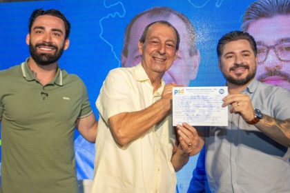 Vereador de Manaus entra na base de apoio a Omar Aziz, que adota propostas para causa animal e meio ambiente