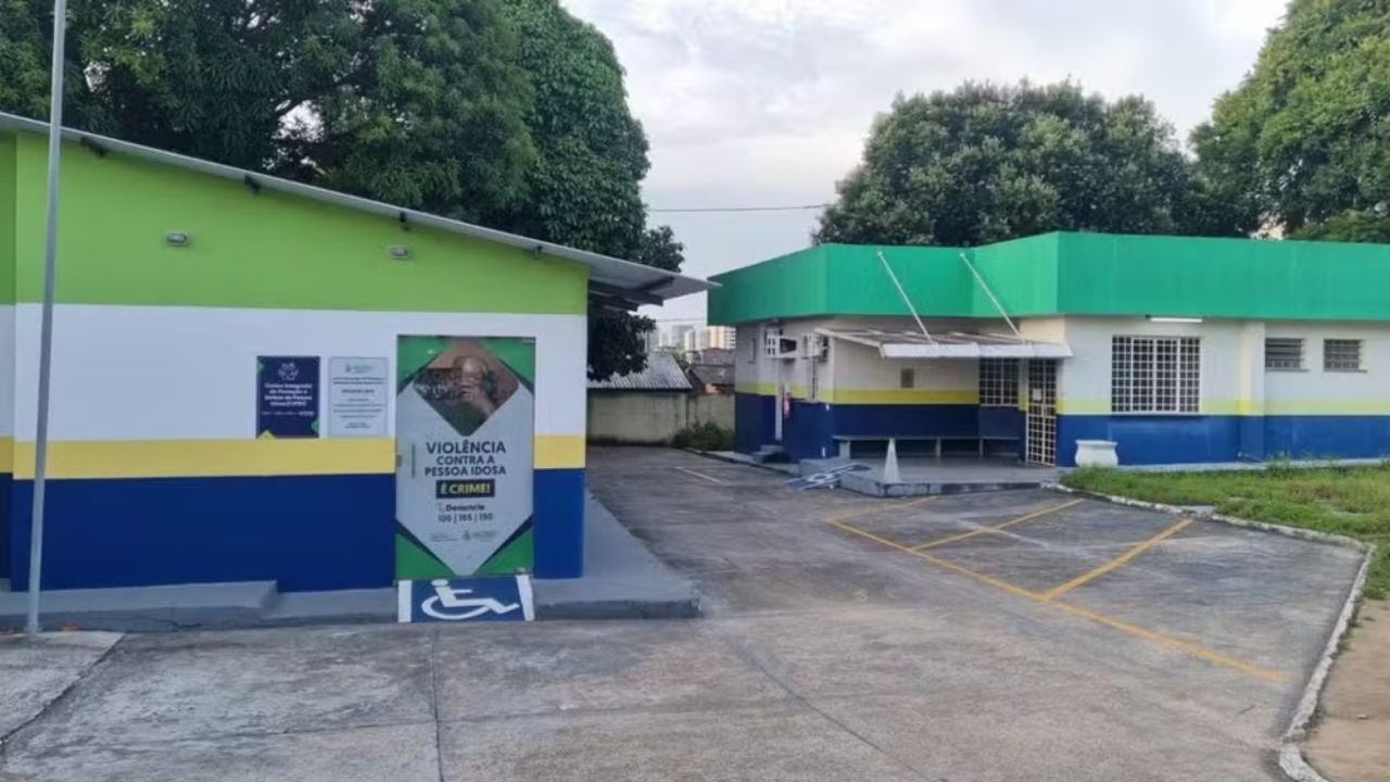 Idosa de 88 anos era mantida em cárcere e sem comida pelo próprio neto em Manaus