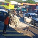 Colisão entre carros causa lentidão na Avenida Ephigênio Salles