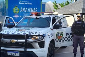 Homem mata rival a facadas e é preso ao retornar ao local do crime em Manaus