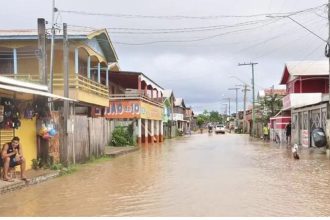 Cheia dos rios no Amazonas atinge 133 mil pessoas e deixa 16 municípios em emergência