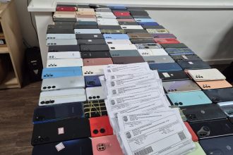 Microempresário é preso e mais de 180 celulares são apreendidos em operação em Manaus