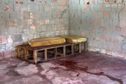 Irmãos são presos por maus-tratos contra a própria mãe de 70 anos em Manaus