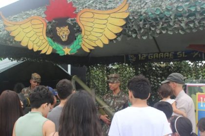 Exército oferece vacinação e emissão de documentos em ação pública na Ponta Negra