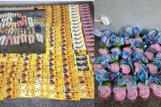 Mulheres são presas após furtos de sandálias, chocolates e brinquedos em Manaus