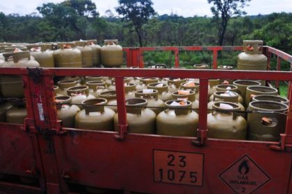 Governo destina R$ 330 milhões para subsidiar importação de gás de cozinha