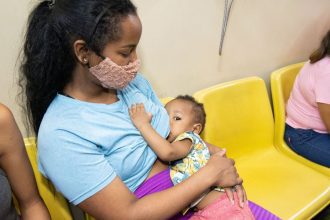 Mais de 90% dos bebês de até seis meses em Manaus são alimentados exclusivamente com leite materno