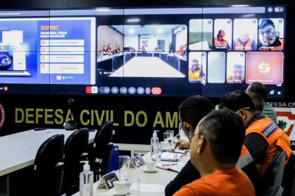 Cheia no Amazonas atinge mais de 100 mil pessoas e coloca municípios em emergência