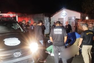 Dois homens são mortos a tiros e encontrados amarrados na Zona Norte de Manaus