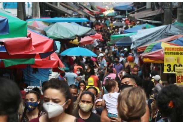 Comércio de Manaus tem horários diferenciados neste feriado de Tiradentes; confira