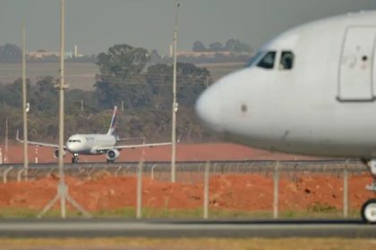 Governo anuncia isenção de impostos sobre combustível de aviação