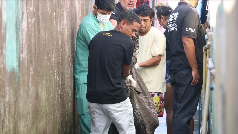 Homem é encontrado morto a facadas dentro kitnet no Coroado