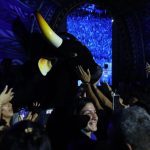 Caprichoso reúne multidão azulada em lançamento de álbum