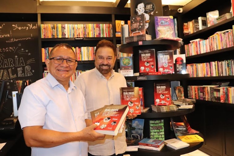 Livro celebra 10 anos de fundação do BNC Amazonas