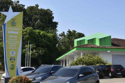 Polícia prende homem por agredir a ex-companheira com capacete