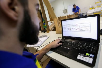 Plataforma oferece 4,7 mil cursos on-line e gratuitos; confira