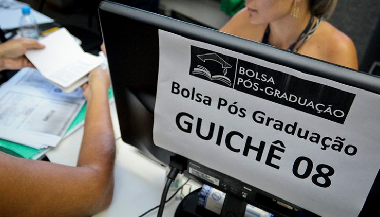 Abertas as inscrições no Programa Bolsa Pós-Graduação