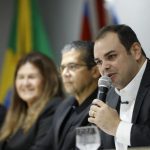 Roberto Cidade empossa novos defensores públicos no Amazonas