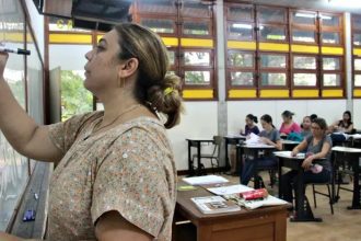 Seleção da UFAM abre 70 vagas de professor substituto