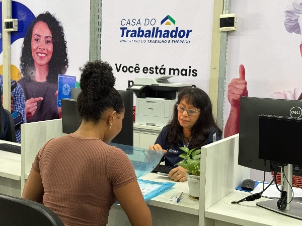 Auxiliar, operador, técnico e outras 647 vagas de emprego no Sine