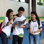 Após dois anos de Pé-de-Meia, abandono escolar no AM cai 47%