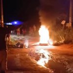 Moradores cobram energia elétrica em manifestação na BR-174