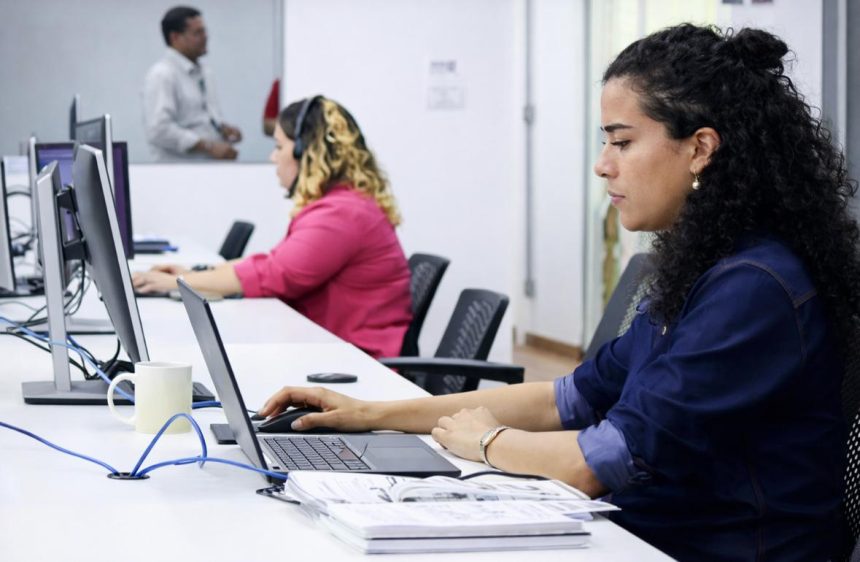 Inscrições reabertas em curso gratuito para capacitar mulheres