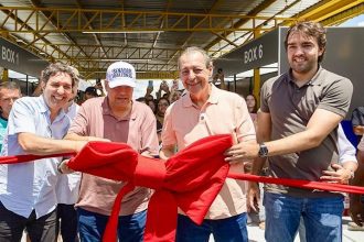 Omar Aziz inaugura terminal pesqueiro em Itacoatiara