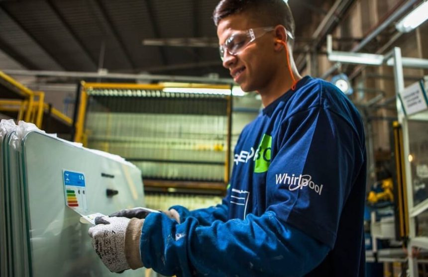 Whirlpool anuncia vagas em seleção para Pessoas com Deficiência